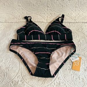 Kona‎ Sol bikini, size small, NWT